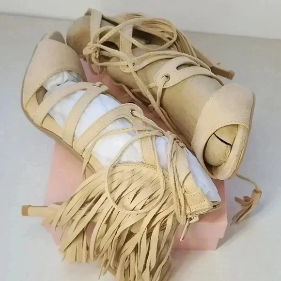 Qupid Grammy size 6 medium strappy heeled sandals - Picture 8 of 10